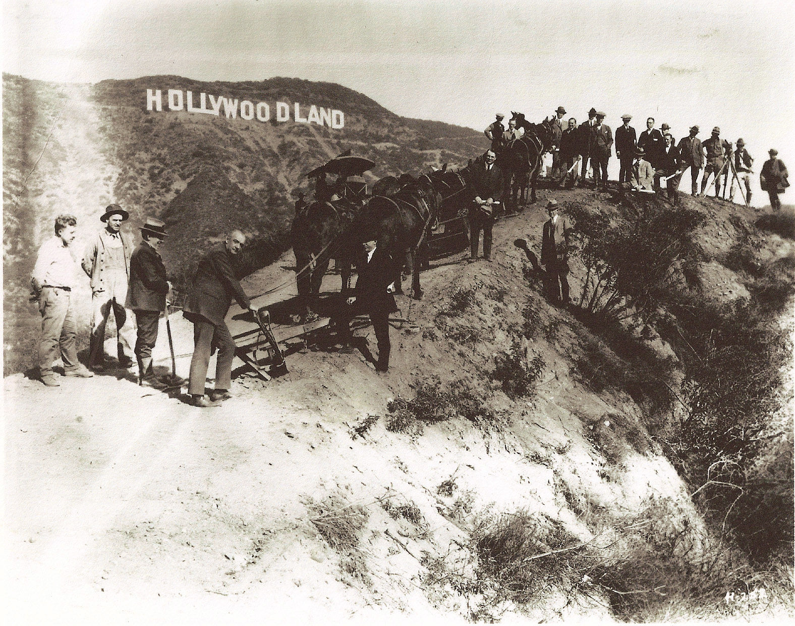 July 13, 1923: Hollywood sign becomes official